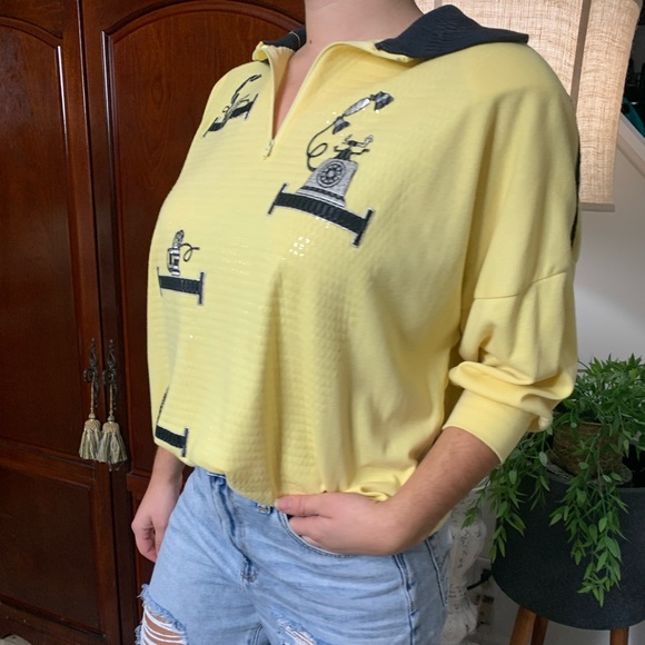 50’s Vintage Telephone Top - Picture 5 of 9